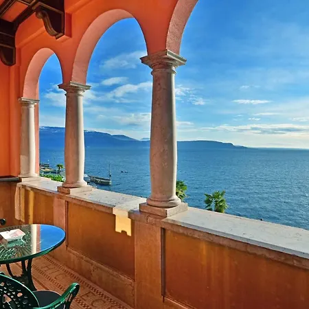 Hotel Villa Fiordaliso Gardone Riviera Exterior photo